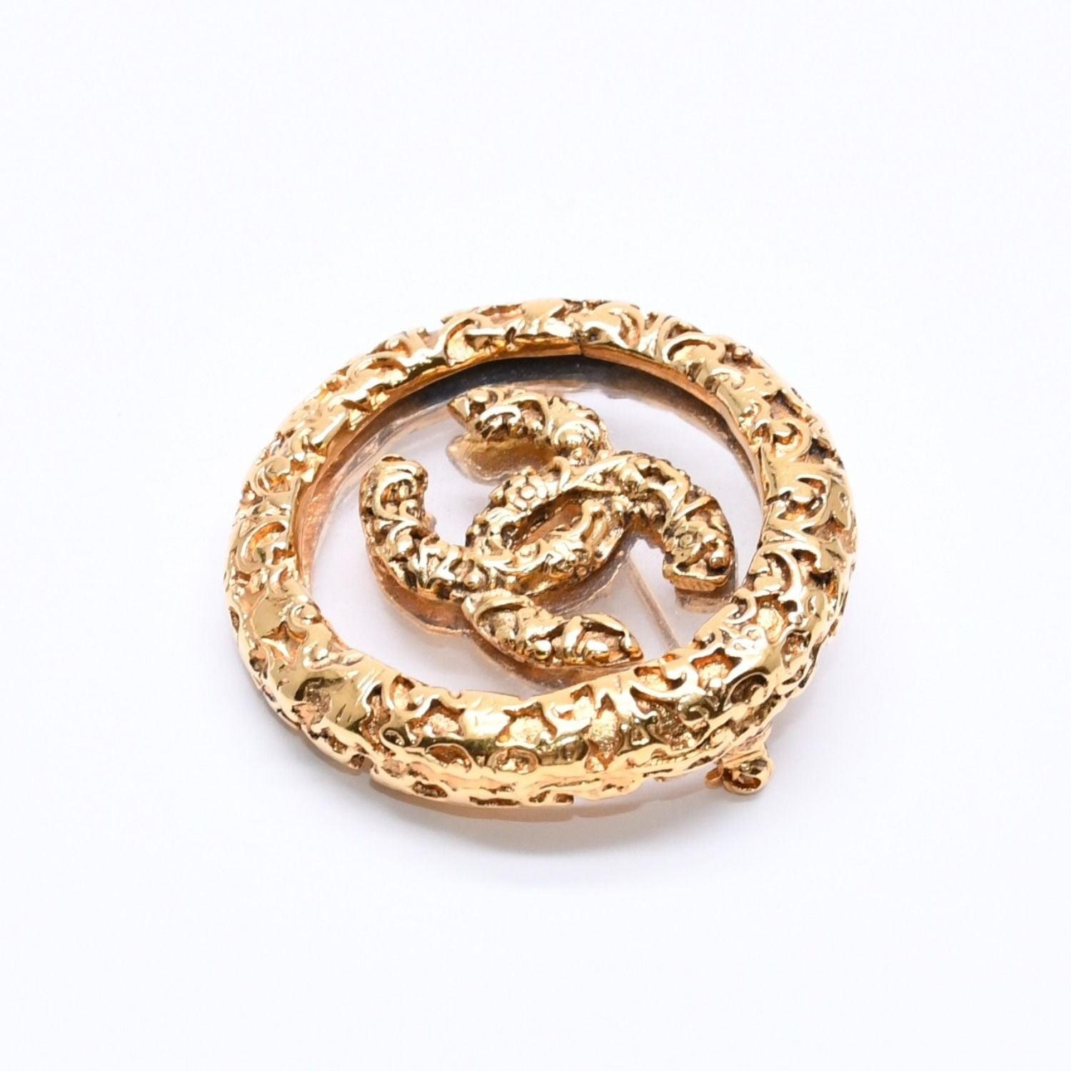 Chanel CC Logo Brooch 93 Metal Gold Glass Vintage — view 2