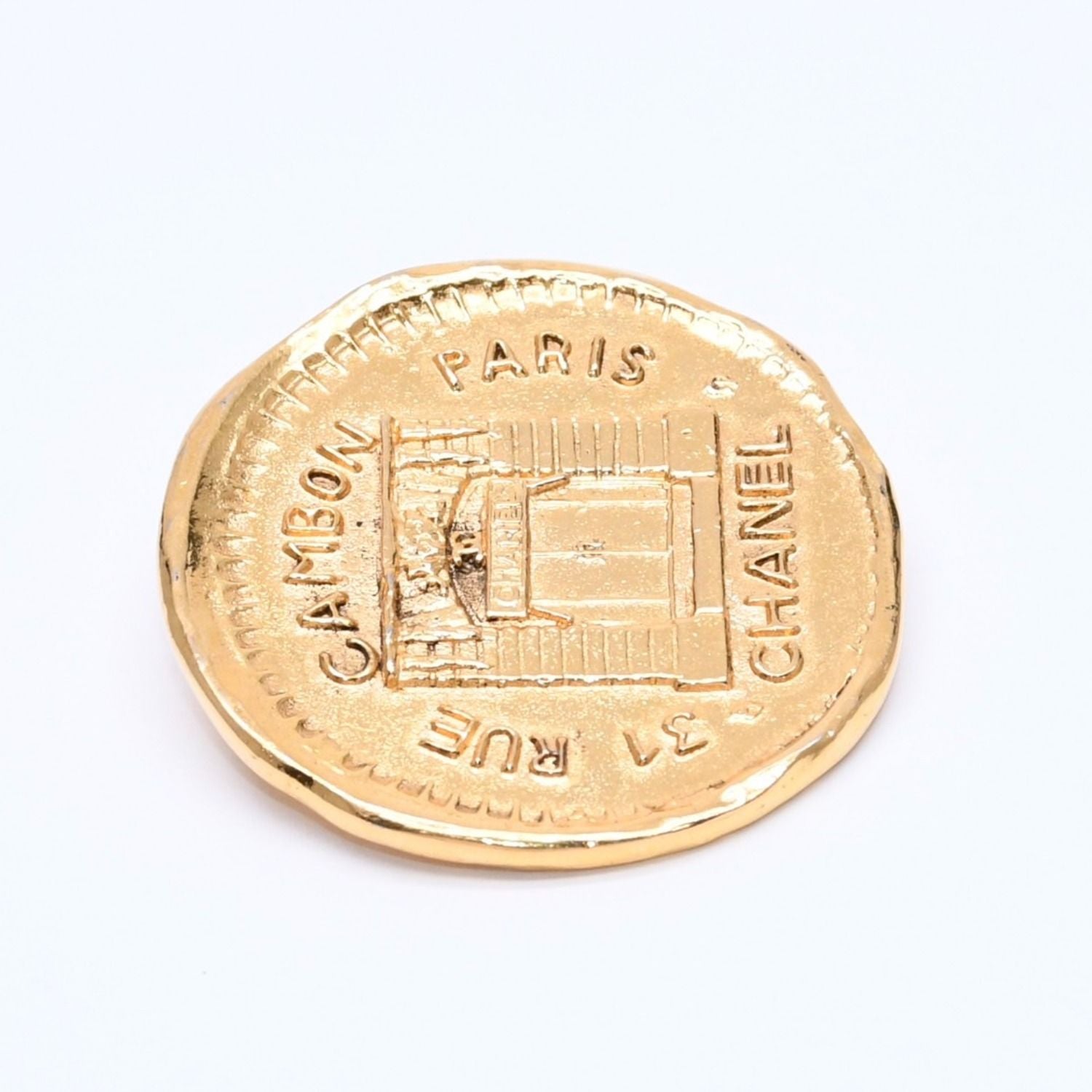 Chanel CC Logo Brooch Metal Cambon Coin Round Gold — view 4