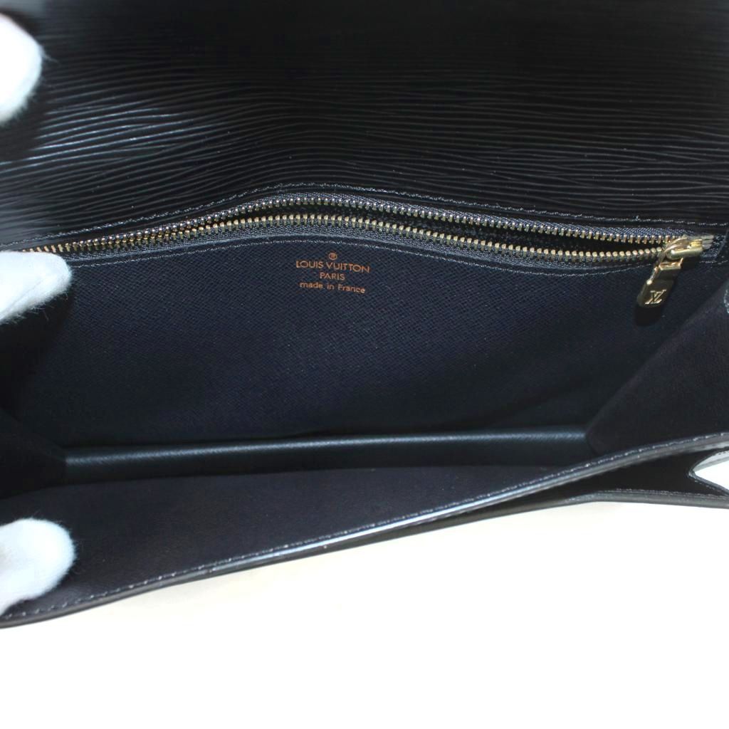 Louis Vuitton Epi Clutch Leather Black — view 5