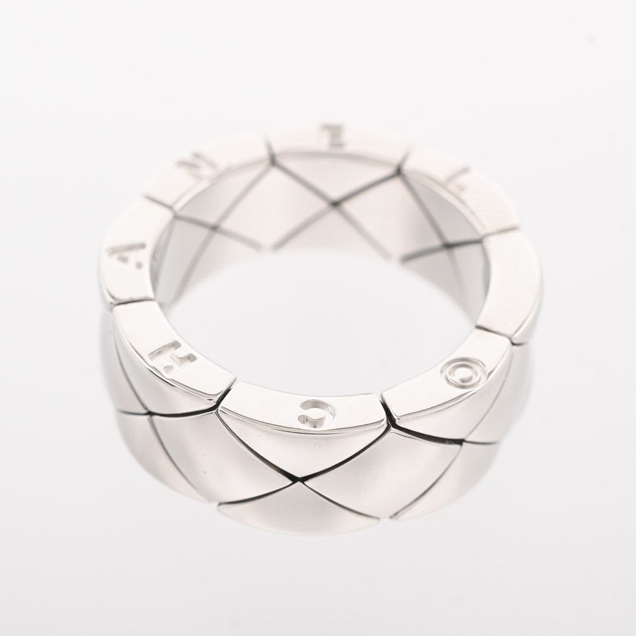 Chanel Ring Quilted White Gold — view 2