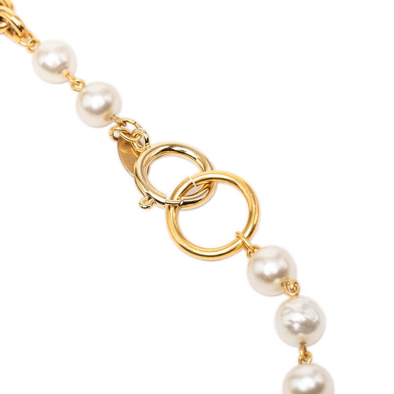 Chanel Vintage Necklace Gold Plated Faux Pearl