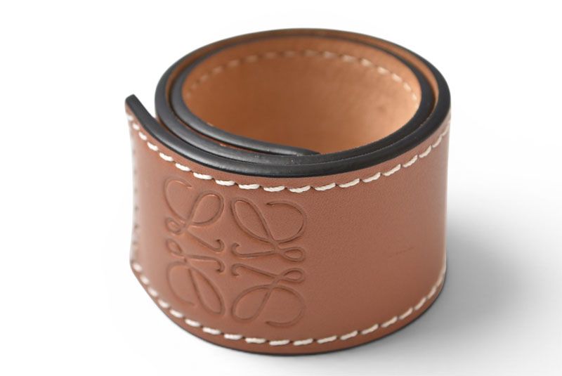 Loewe Bracelet Bangle Anagram 119.19.336 Slap Brown