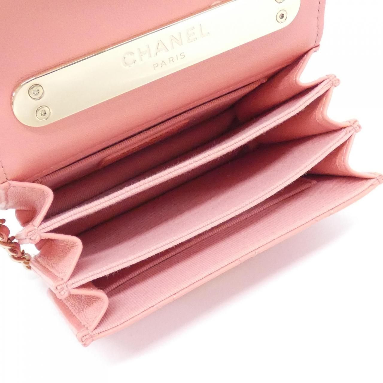 Chanel Shoulder Bag Pink