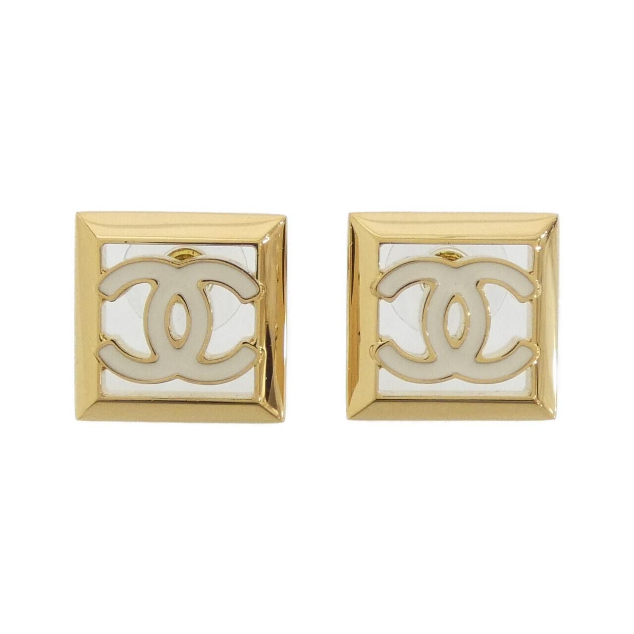 Chanel Earrings Gold