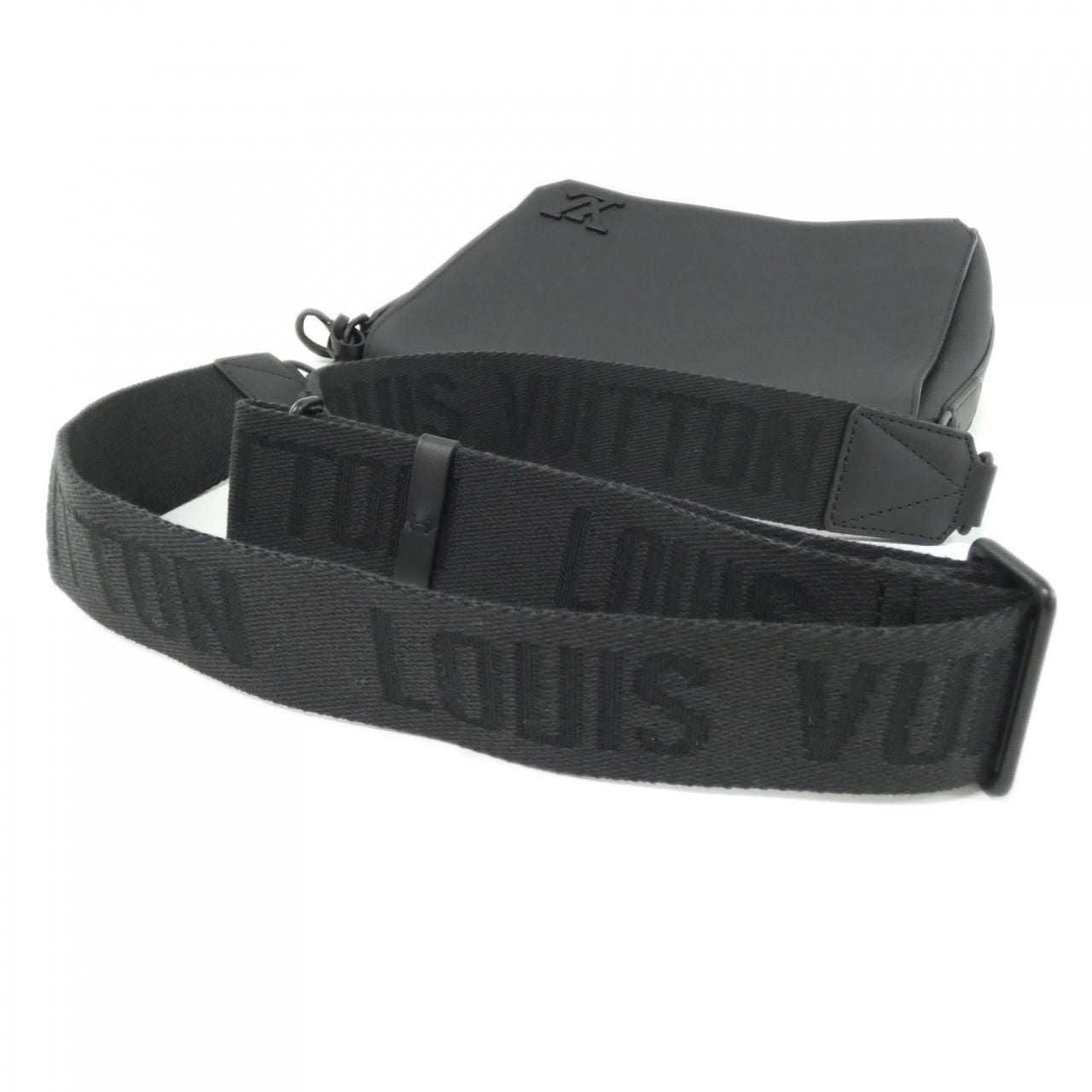 Louis Vuitton LV Aerogram Takeoff Messenger Shoulder Bag