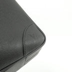 Louis Vuitton Taiga Porte Document Voyage