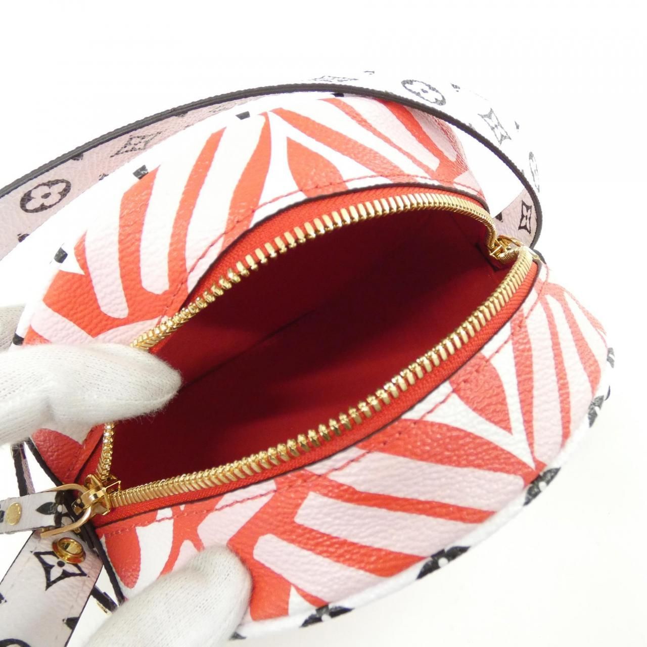 Louis Vuitton LV Crafty Boite Chapeau Sple Shoulder Bag