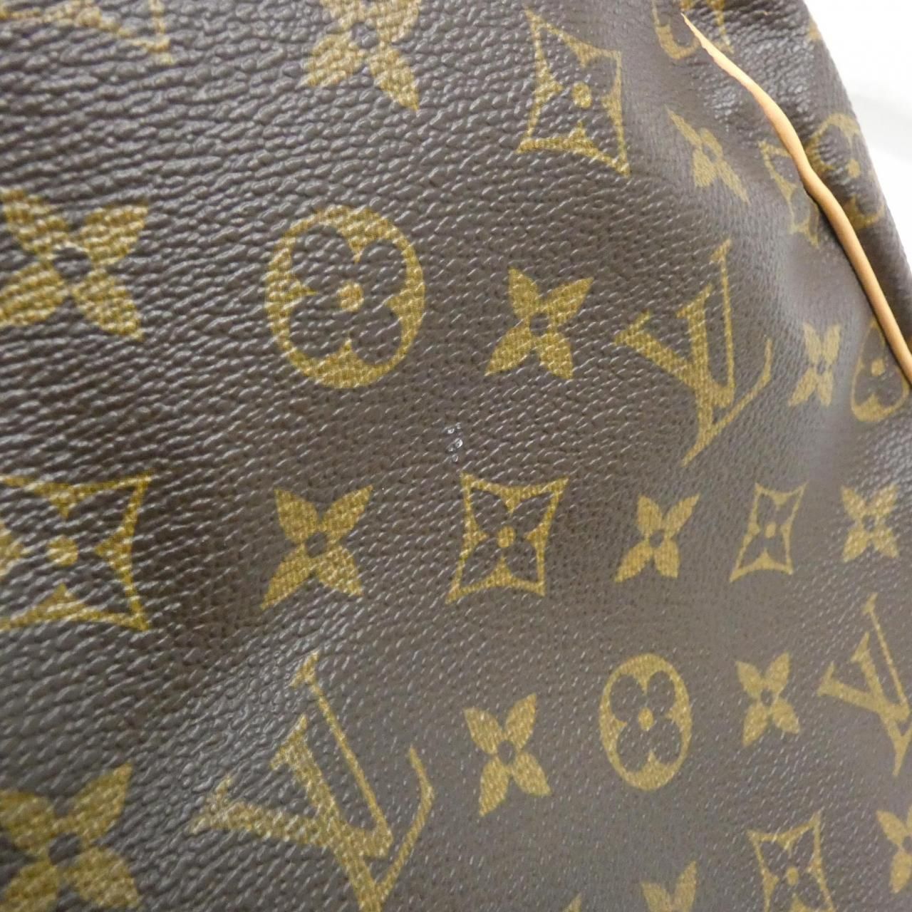 Louis Vuitton Monogram Keepall 55 Boston Bag