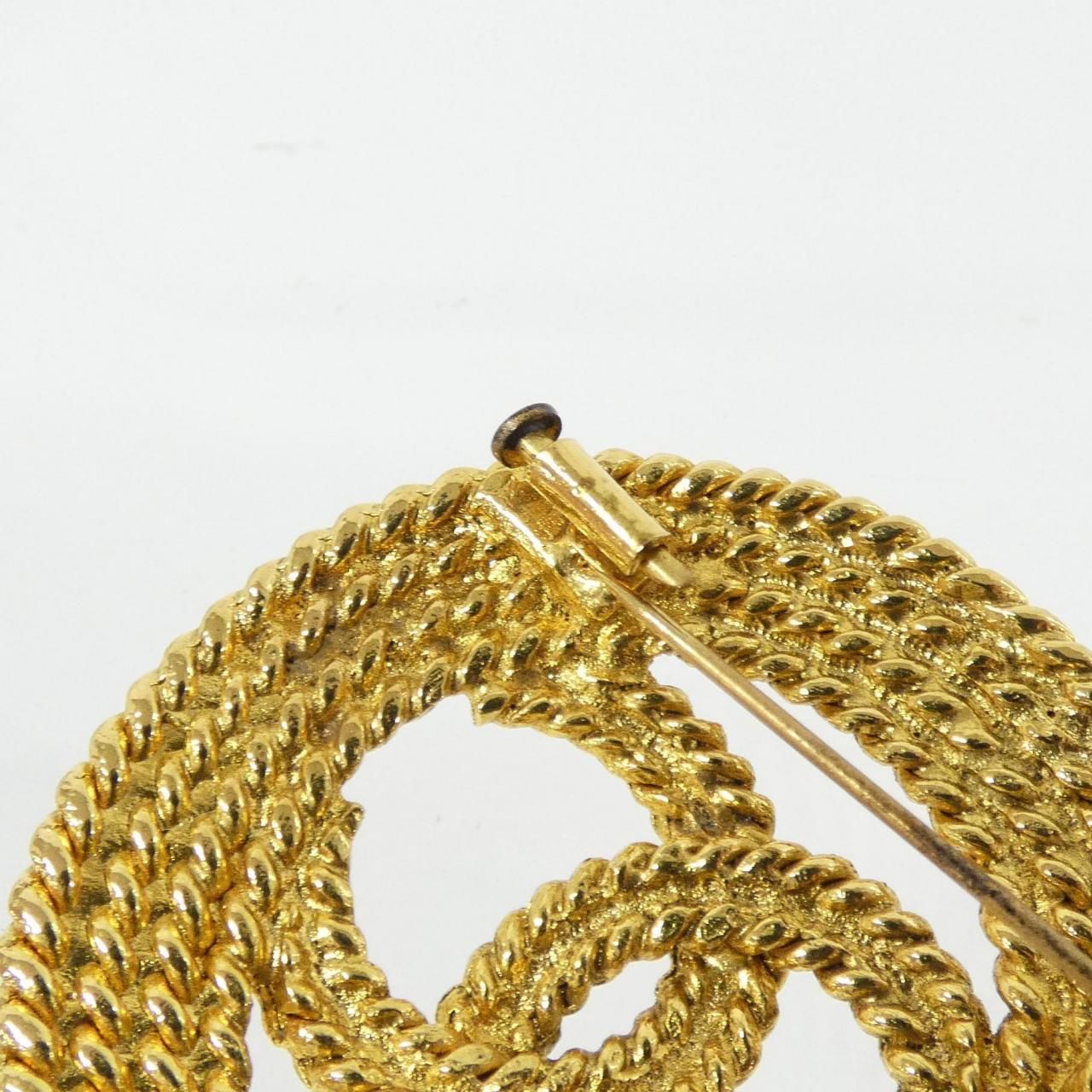 Chanel Vintage Brooch Gold