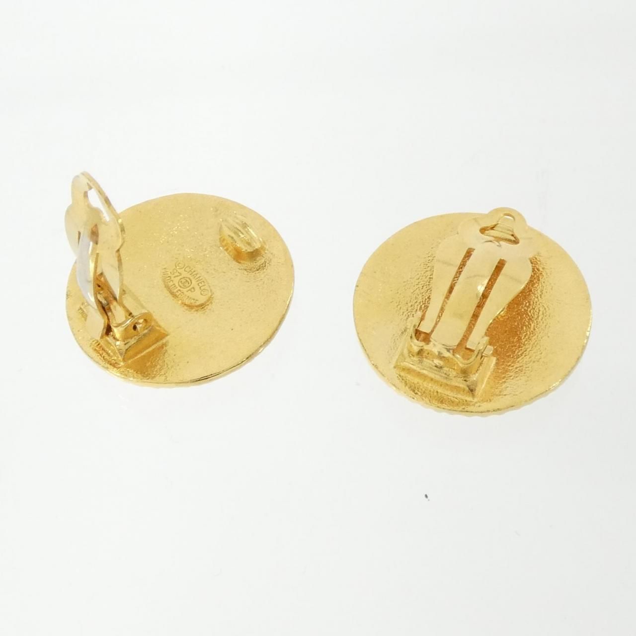 Chanel Vintage Earrings Gold