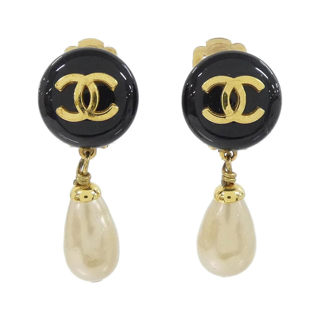 Chanel Vintage Earrings Gold