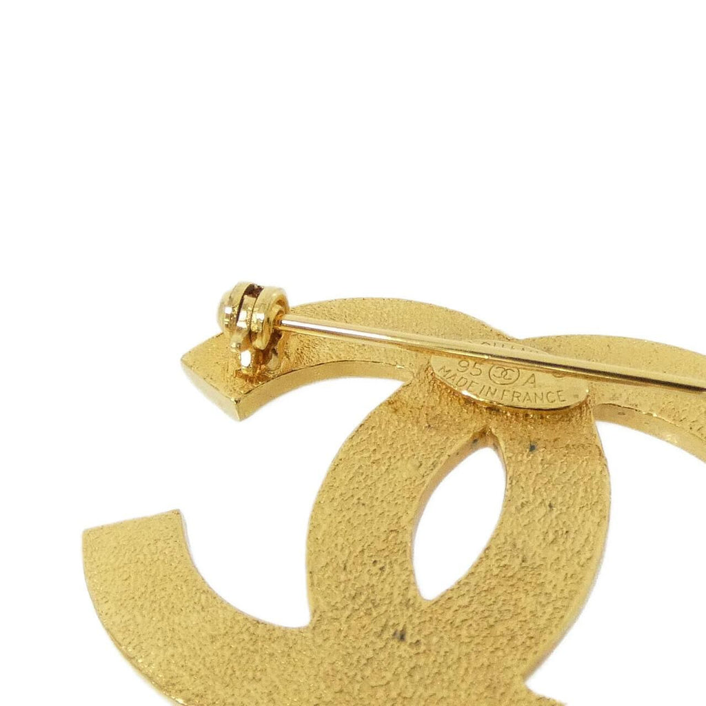 Chanel Vintage Brooch Gold