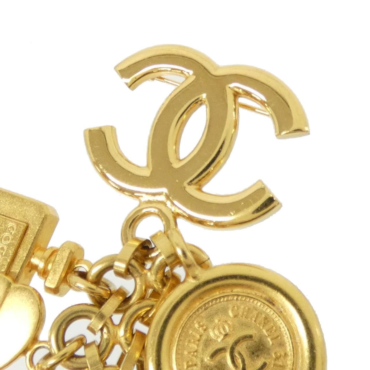 Chanel Vintage Brooch Gold