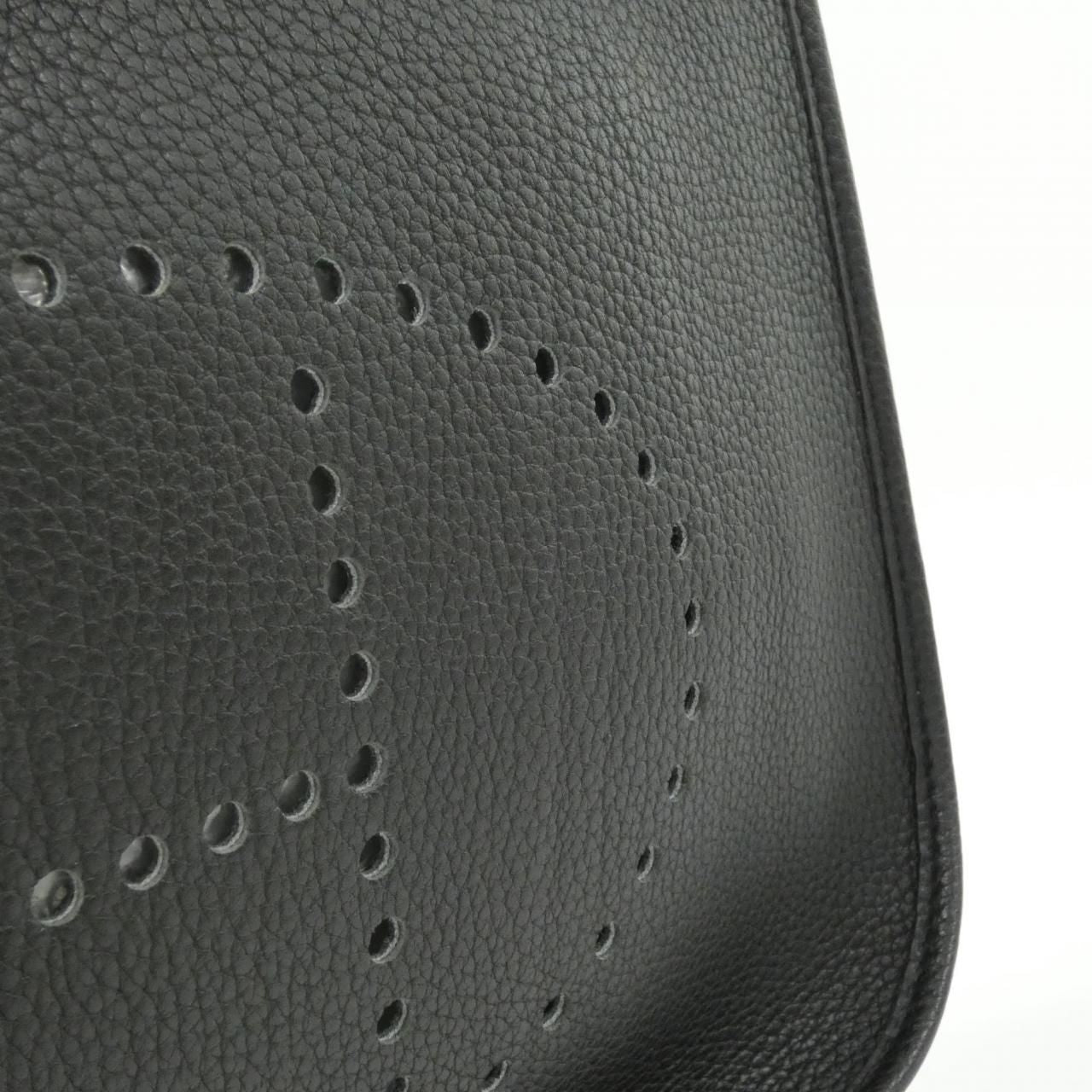 Hermes Vintage Evelyne GM Shoulder Bag