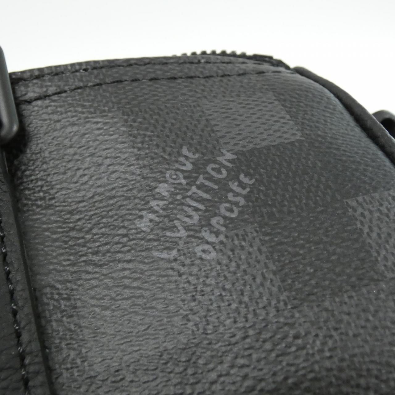 Louis Vuitton Damoflage Keepall Bandouliere 25 Boston Bag