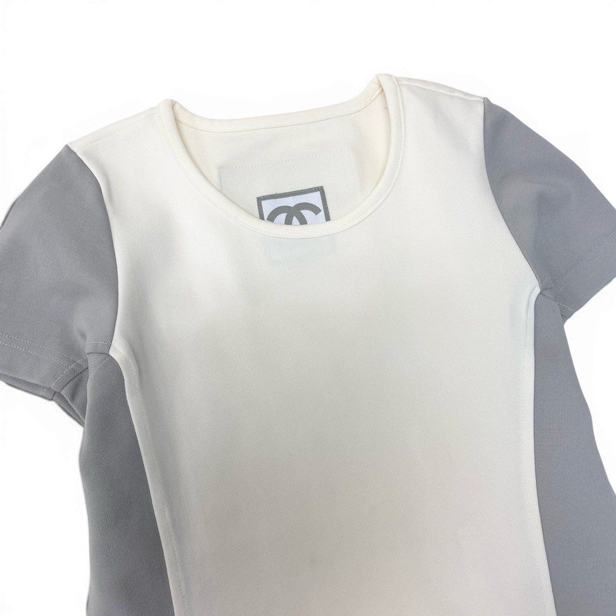 Chanel Sports Line Jumbo CC Logo Short Sleeve Top 38 Ivory Gray 100% Polyamide — view 4