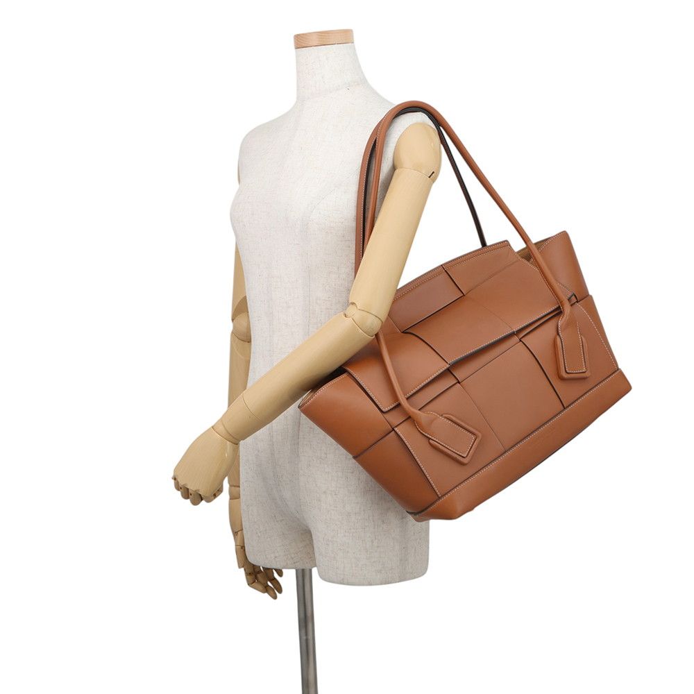 Bottega Veneta Tote Bag Arco Calf Leather Brown