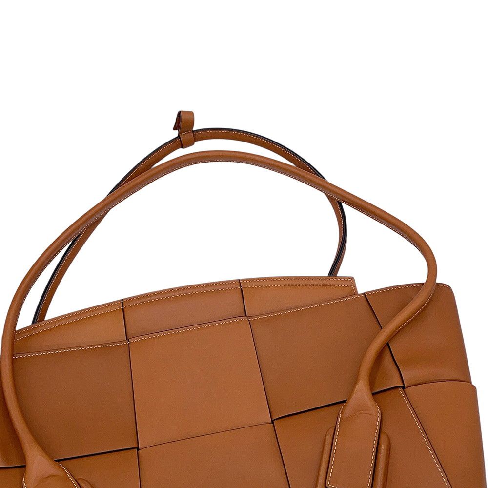 Bottega Veneta Tote Bag Arco Calf Leather Brown