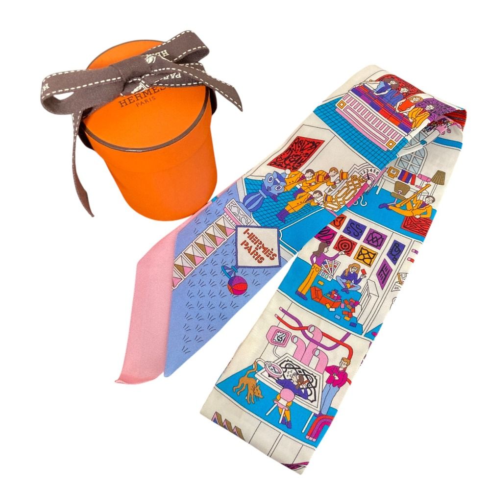 Hermes la Maison Des Carres Des Carre Silk Twill Scarf White