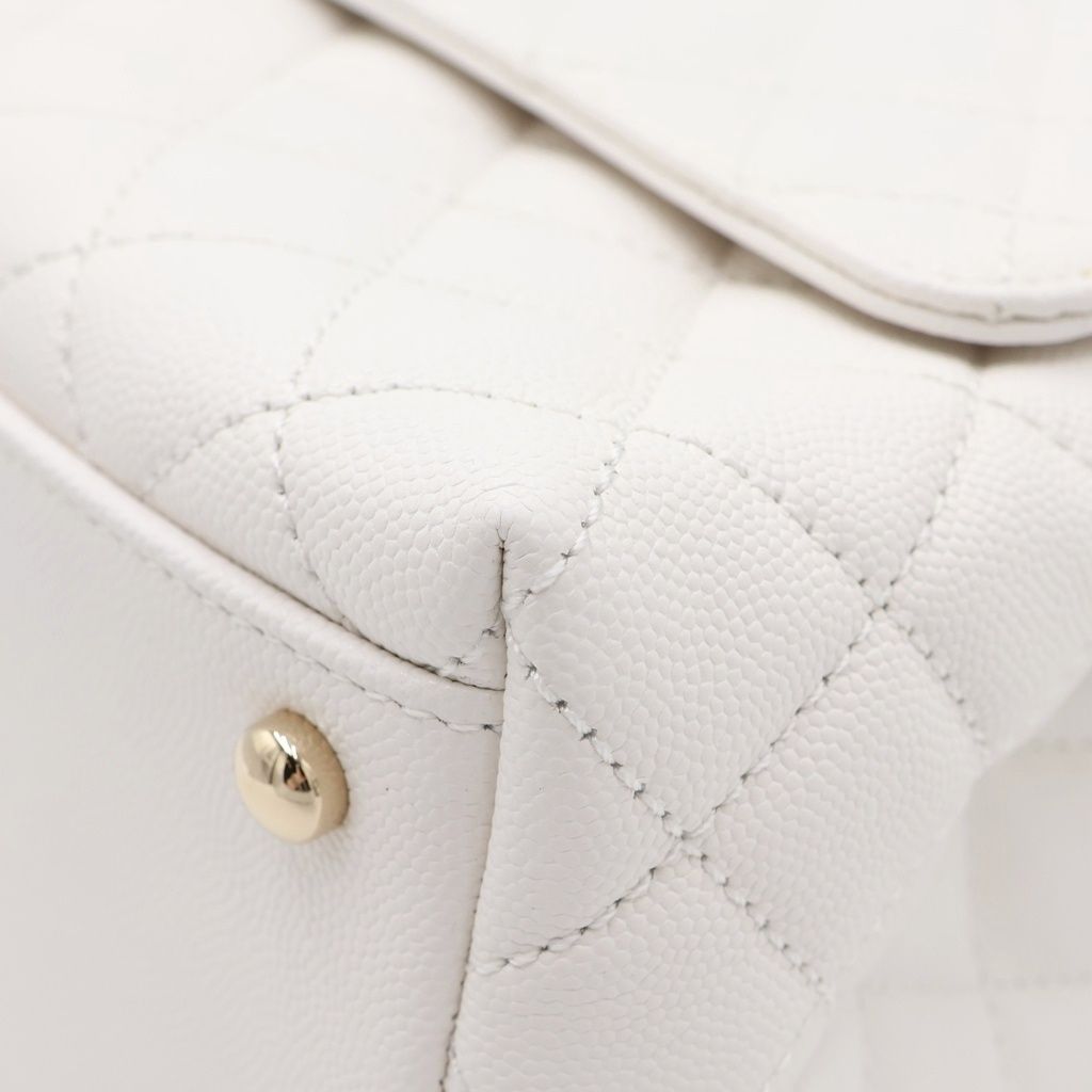 Chanel Quilted Coco Handle 29 Shoulder Bag Caviar Leather Chain Gold White Plate