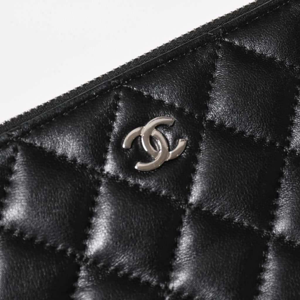 Chanel Chain Wallet on CC Logo Lambskin Black Silver Shoulder Bag — view 6