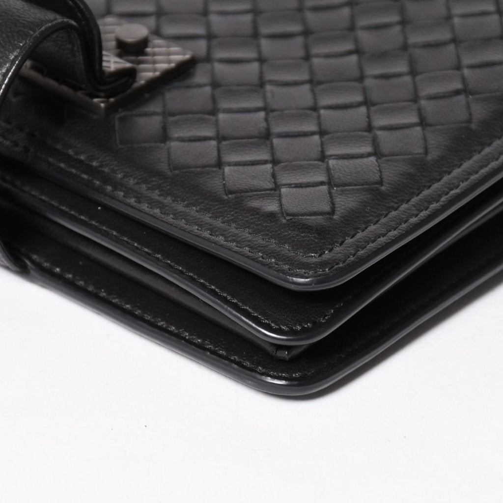 Bottega Veneta Intrecciato Shoulder Bag Chain Black — view 8