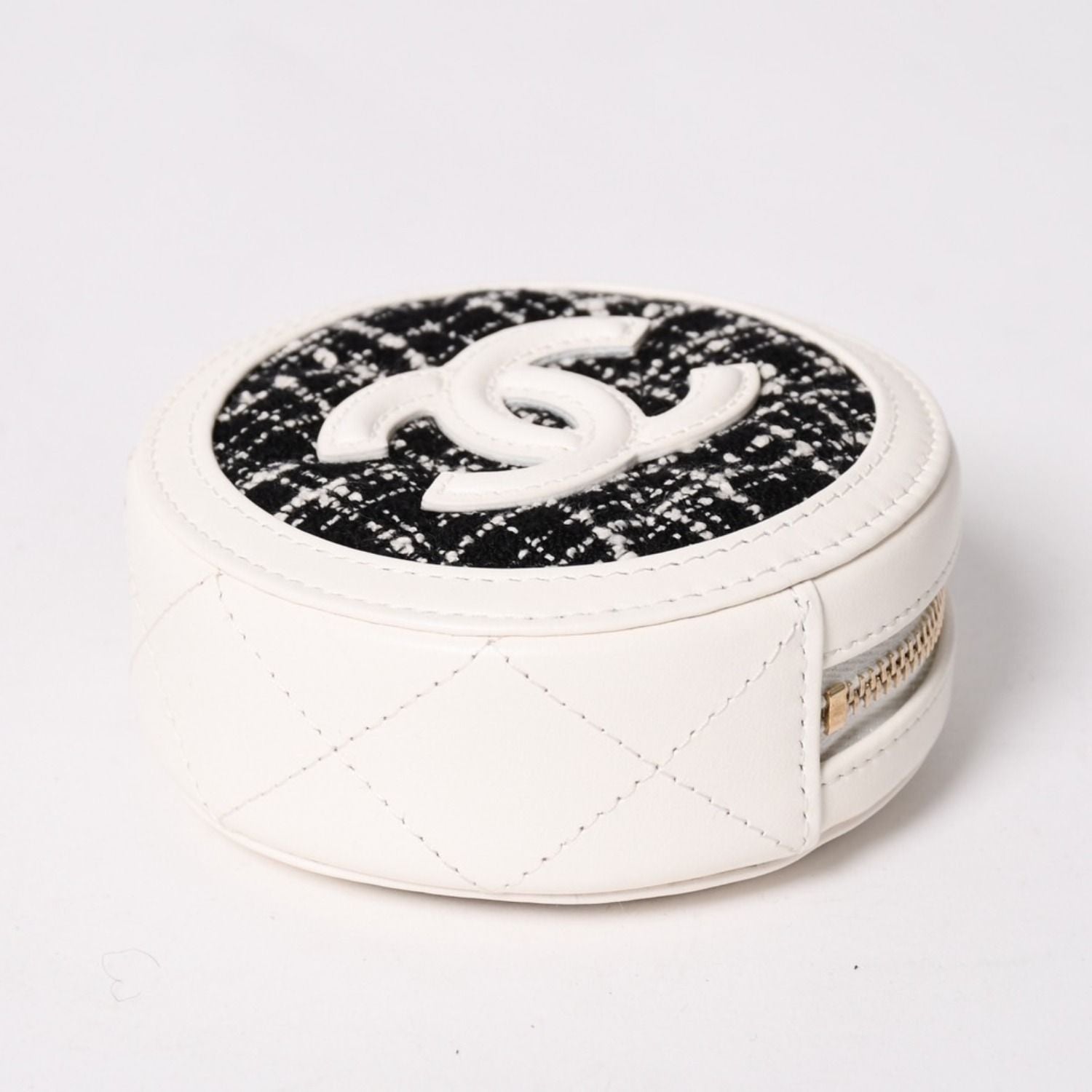 Chanel Round Chain Pouch CC Logo Stand Black White Tweed Leather Silver — view 8