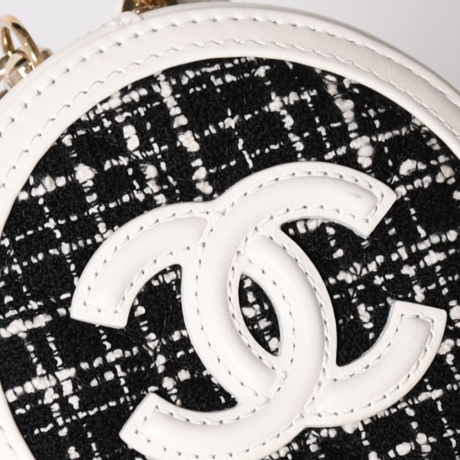 Chanel Round Chain Pouch CC Logo Stand Black White Tweed Leather Silver — view 5