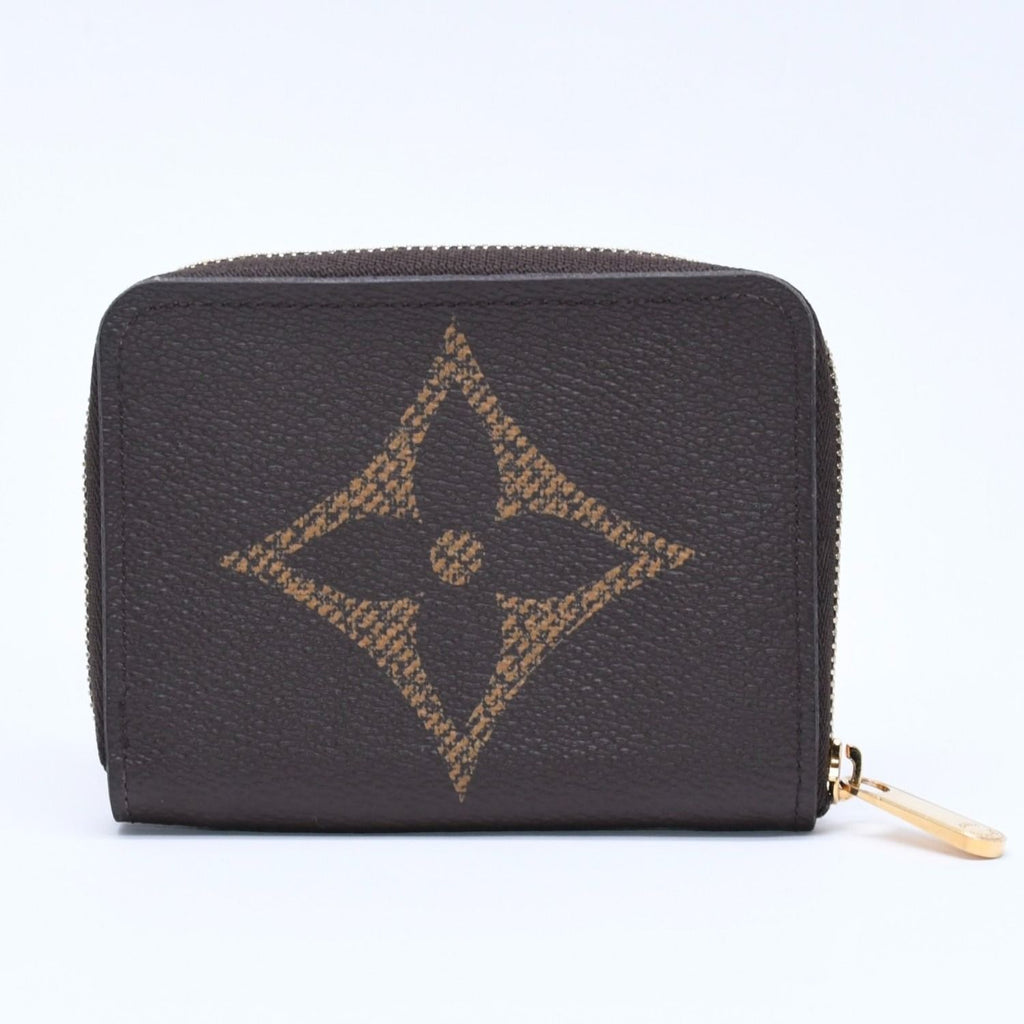 Louis Vuitton Zippy Coin Purse Monogram Giant Brown — view 2