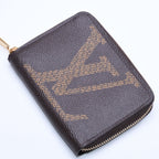 Louis Vuitton Zippy Coin Purse Monogram Giant Brown — view 3