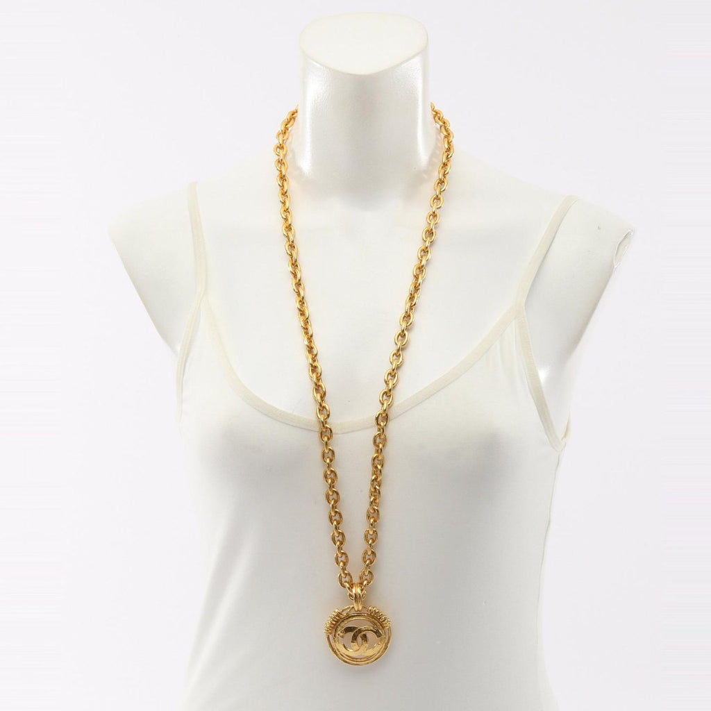 Chanel Necklace CC Logo Circle
