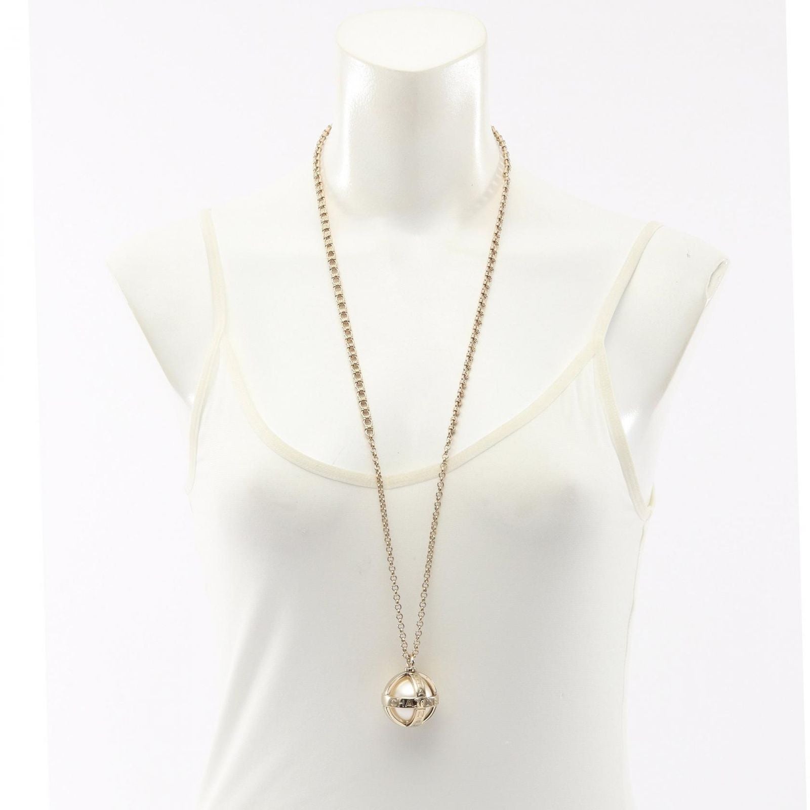Chanel Necklace CC Logo