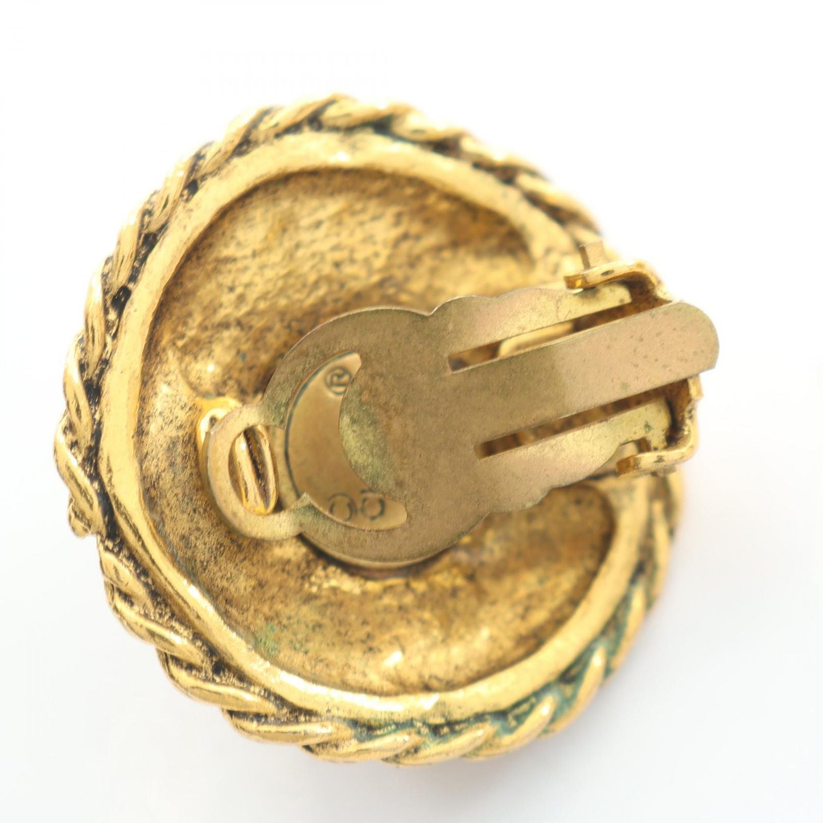 Chanel Earrings Round Gold