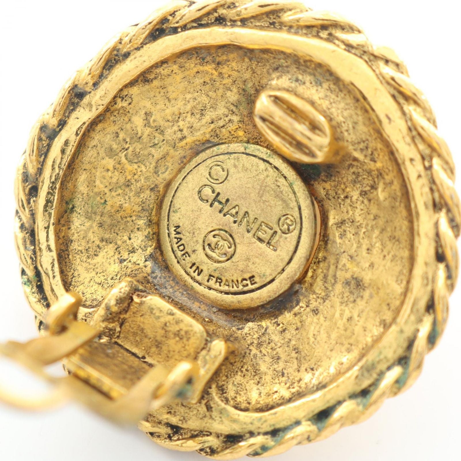 Chanel Earrings Round Gold