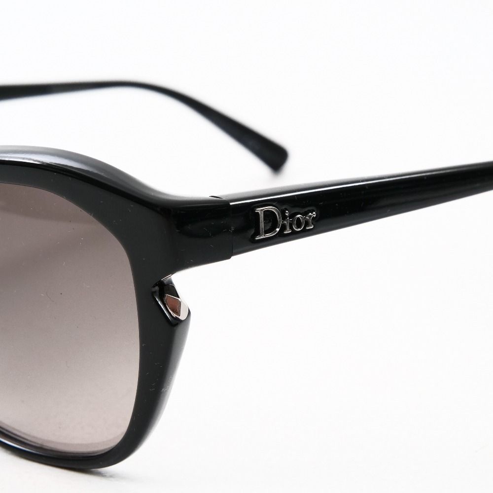Dior Simply Sunglasses Gradient Lens Hardcase Included Eyewear — view 3