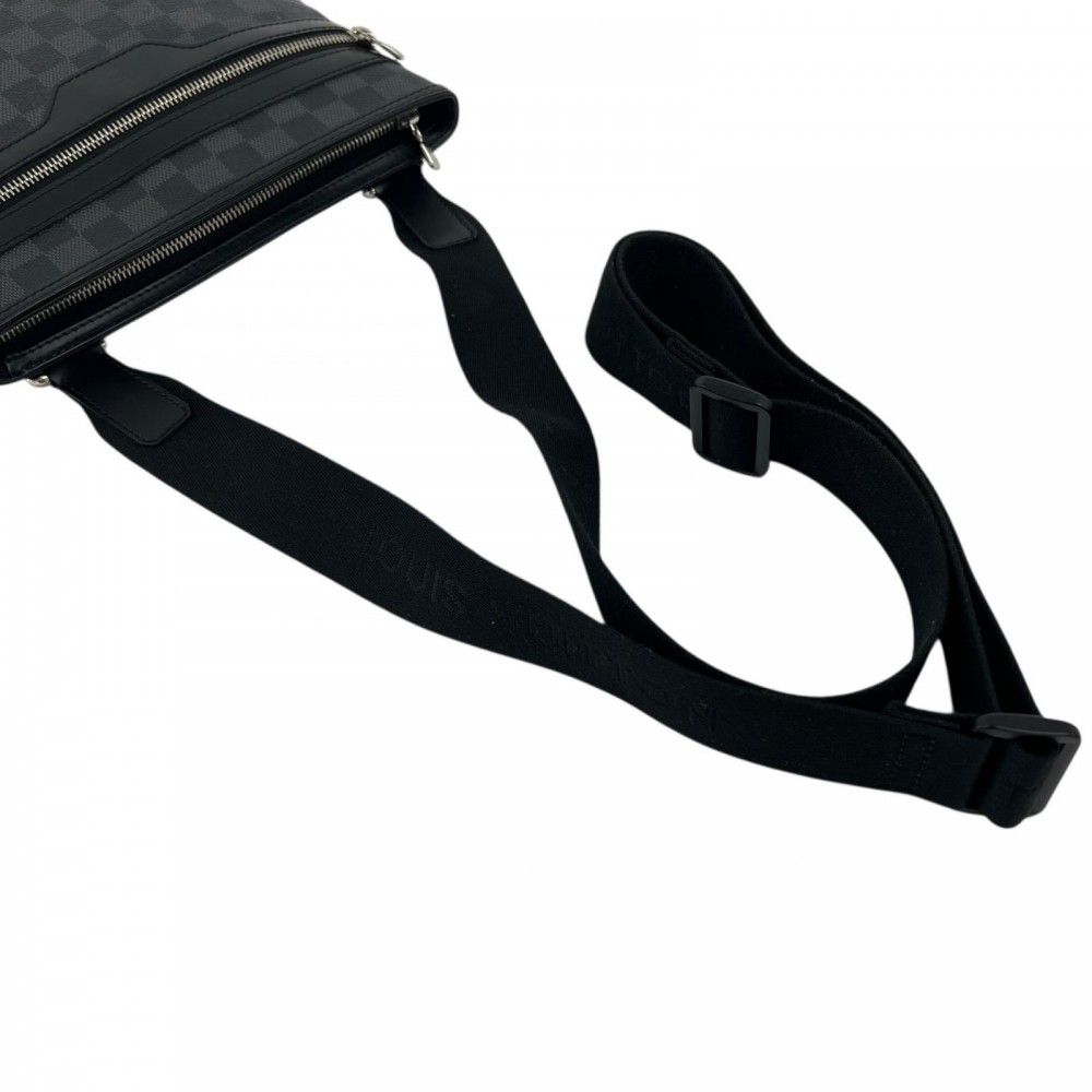 Louis Vuitton Shoulder Bag Thomas Damier Graphite Canvas Black Silver — view 5