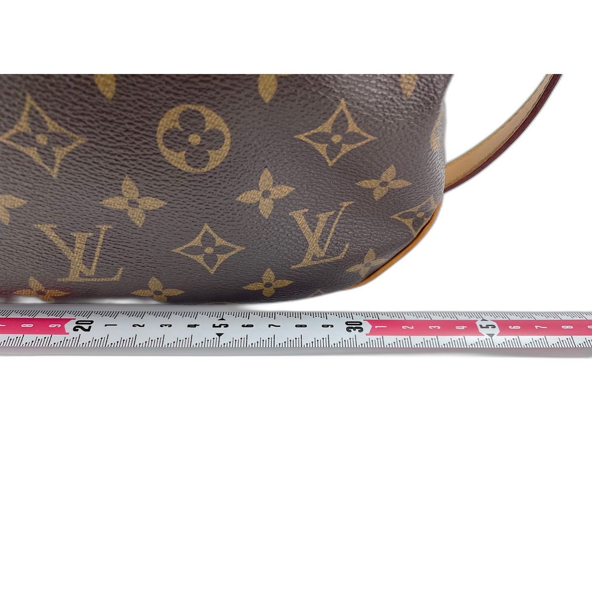 Louis Vuitton Handbag Odeon