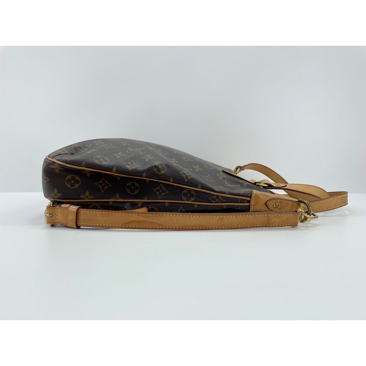 Louis Vuitton Handbag Odeon