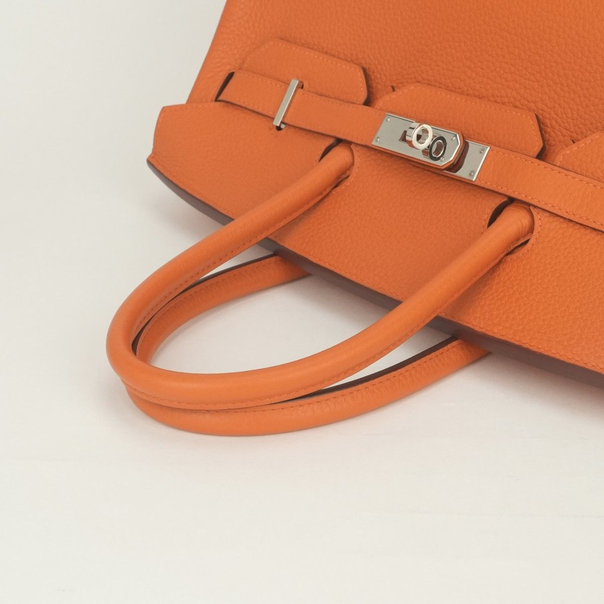 Hermes Birkin 35 Tote Taurillon Clemence Apricot Orange Silver — view 4