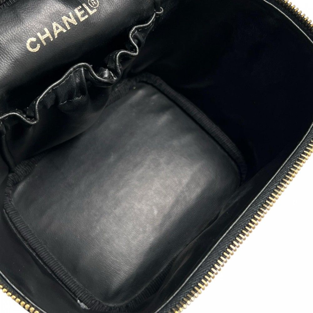 Chanel Bag Matte Caviar Leather Black Gold — view 5