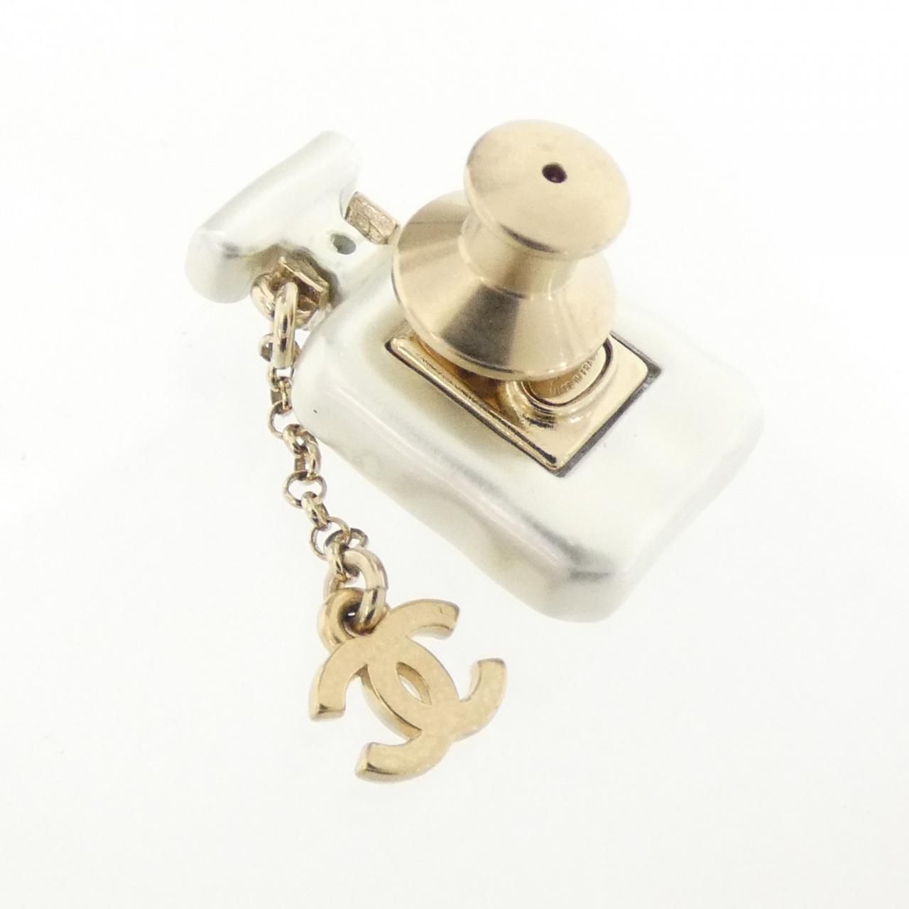 Chanel Pin Brooch Gold