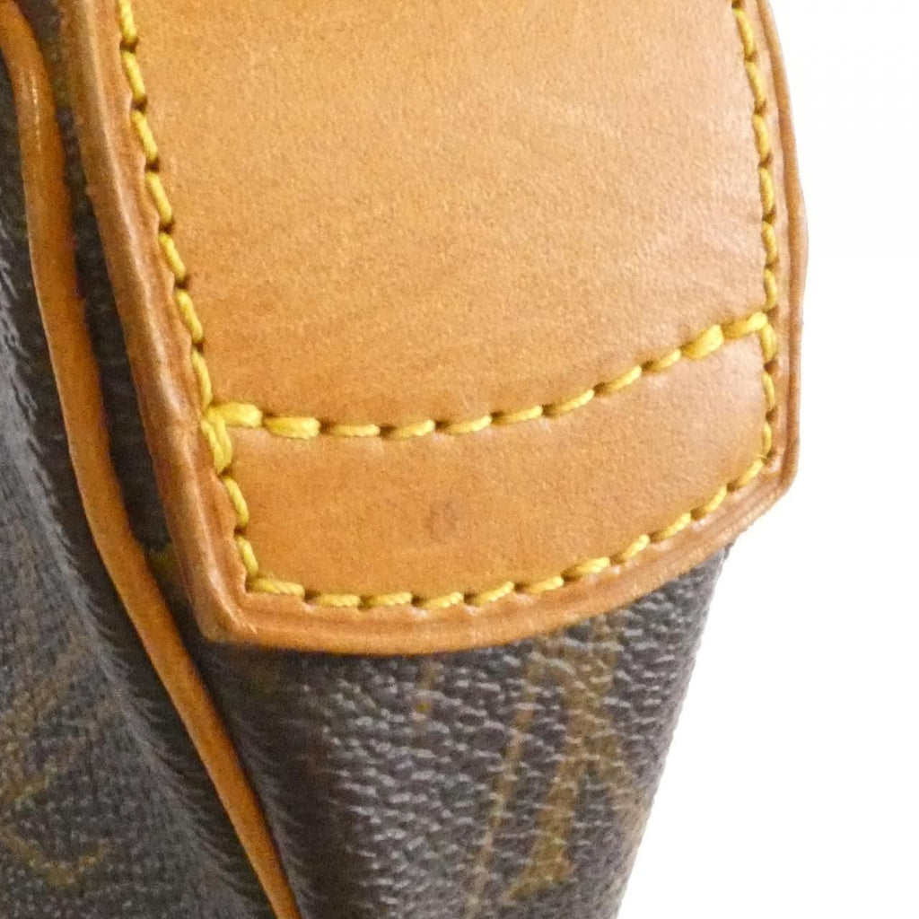 Louis Vuitton Monogram Croissant MM Shoulder Bag