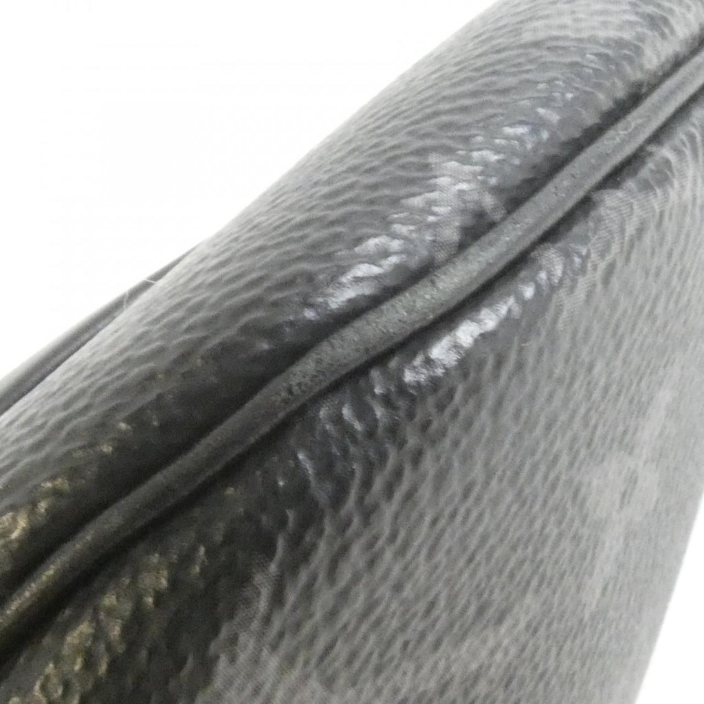 Louis Vuitton Monogram Eclipse Discovery Bum