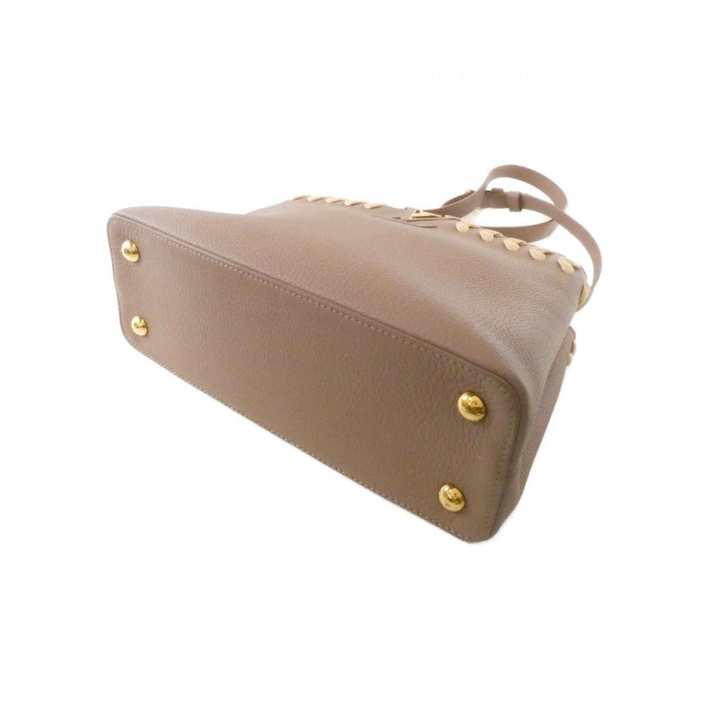 Louis Vuitton Capucines PM
