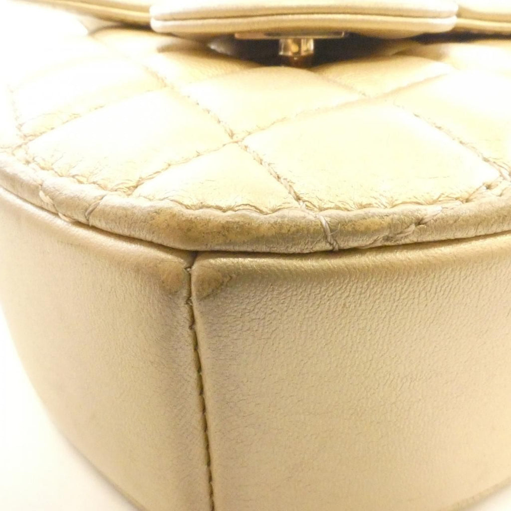 Chanel Shoulder Bag Gold