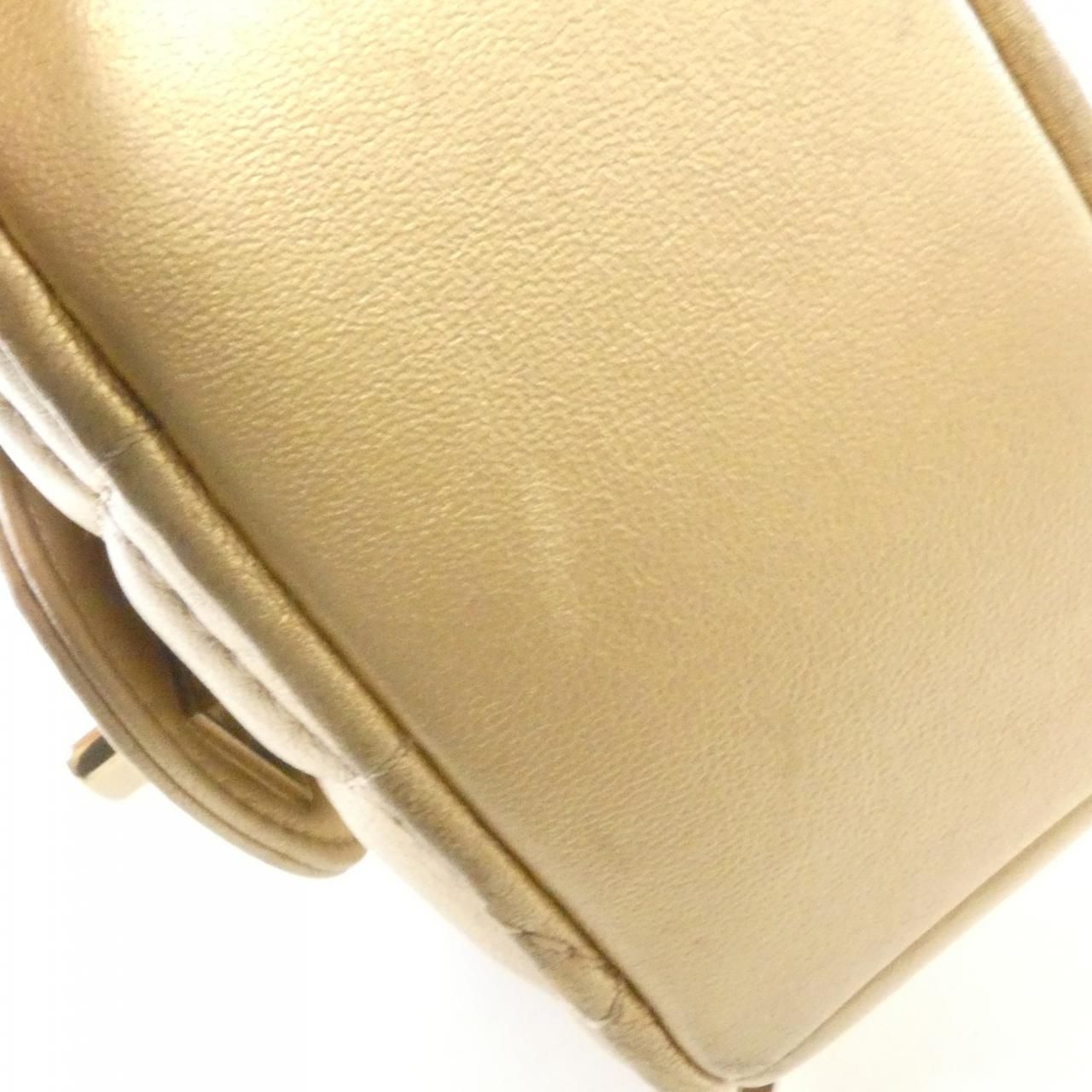 Chanel Shoulder Bag Gold