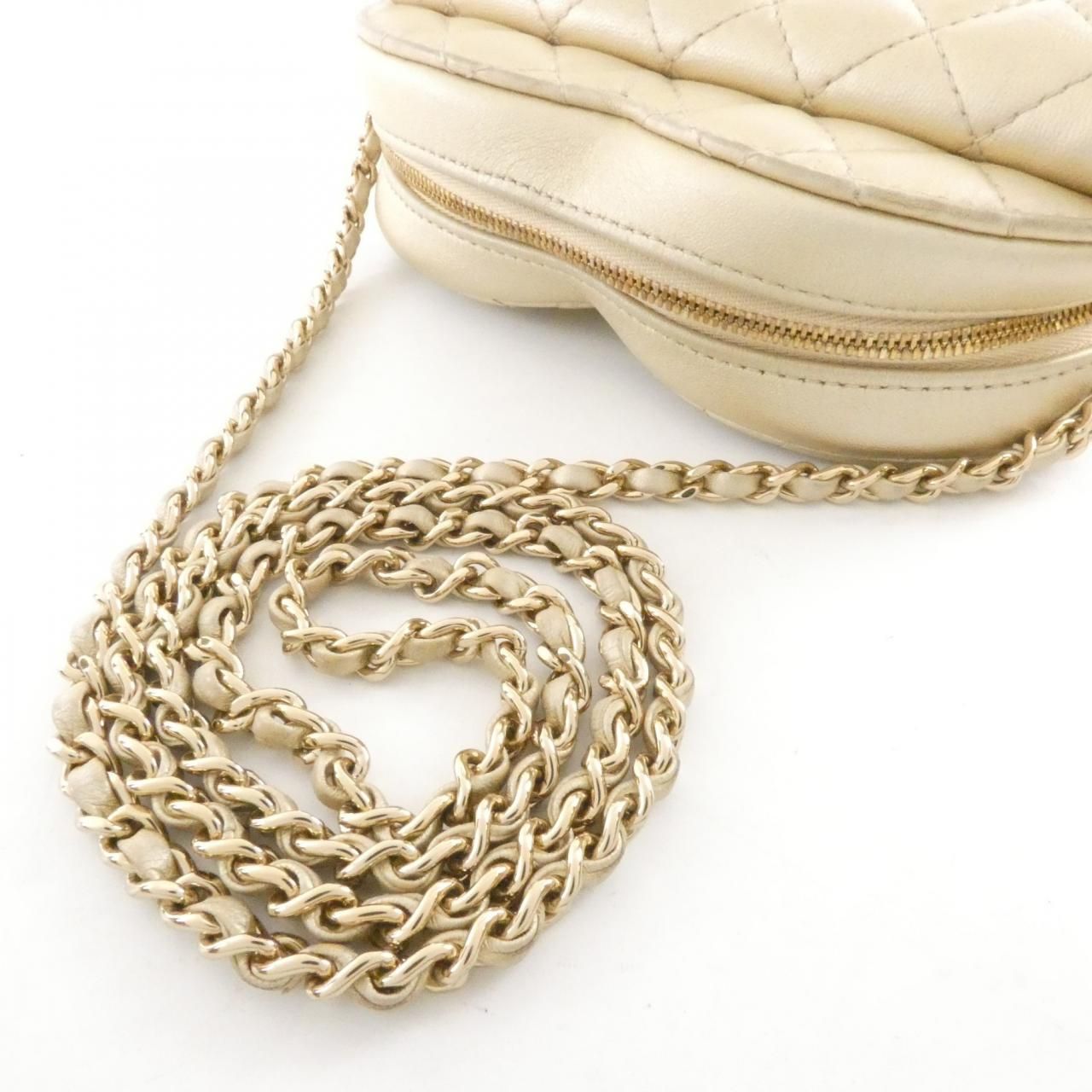 Chanel Shoulder Bag Gold