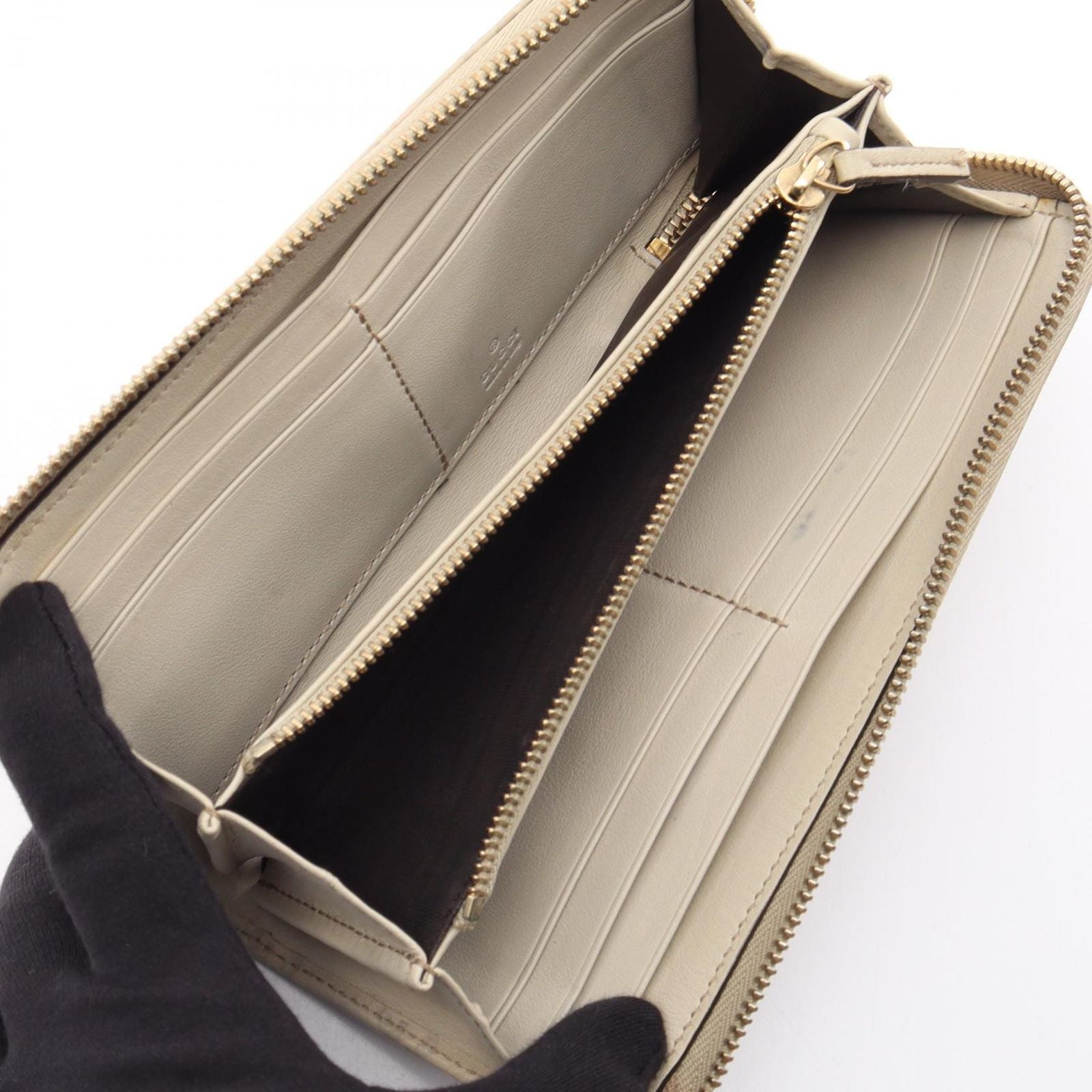 Gucci L Wallet Ivory