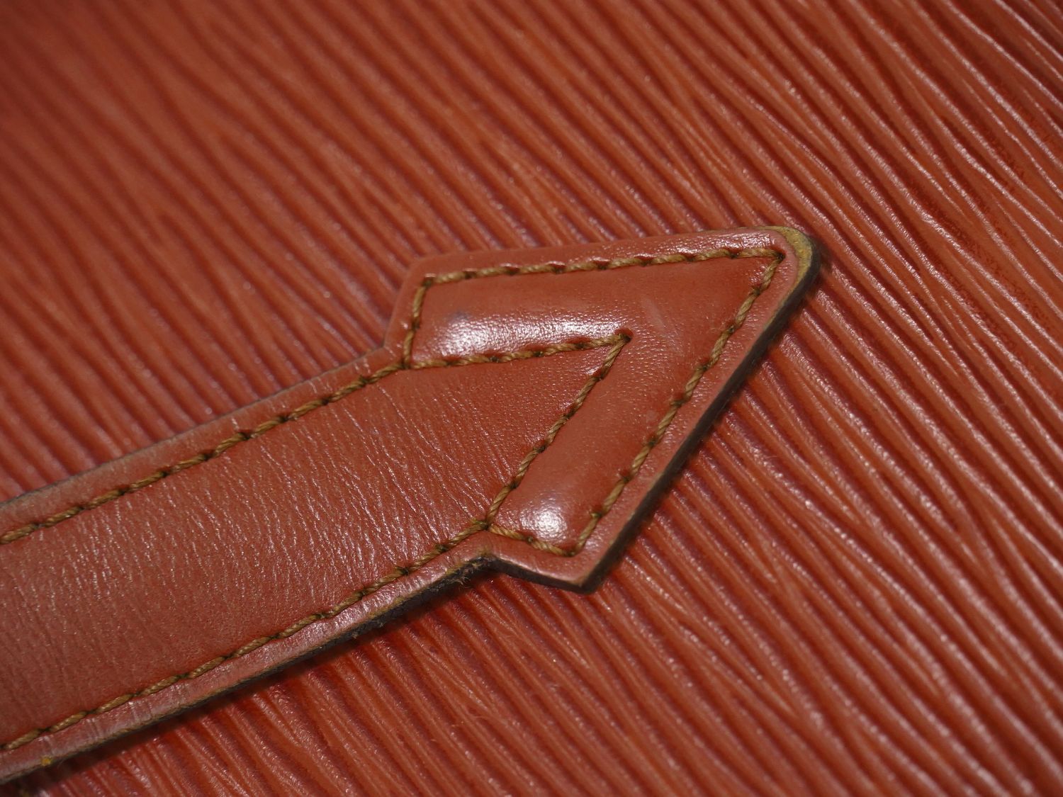Louis Vuitton LV Saint Jacques Epi Leather Handbag Kenya Brown