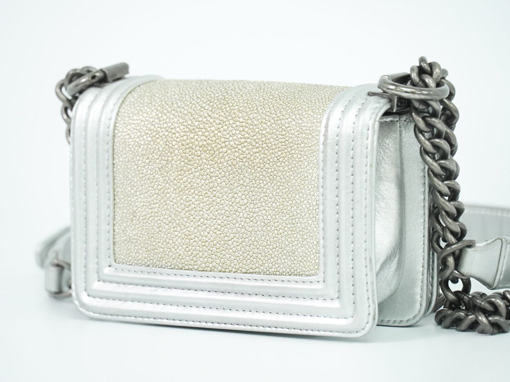 Chanel Boy CC Logo Chain Shoulder Bag Pochette Garu Sha Leather Metallic Silver